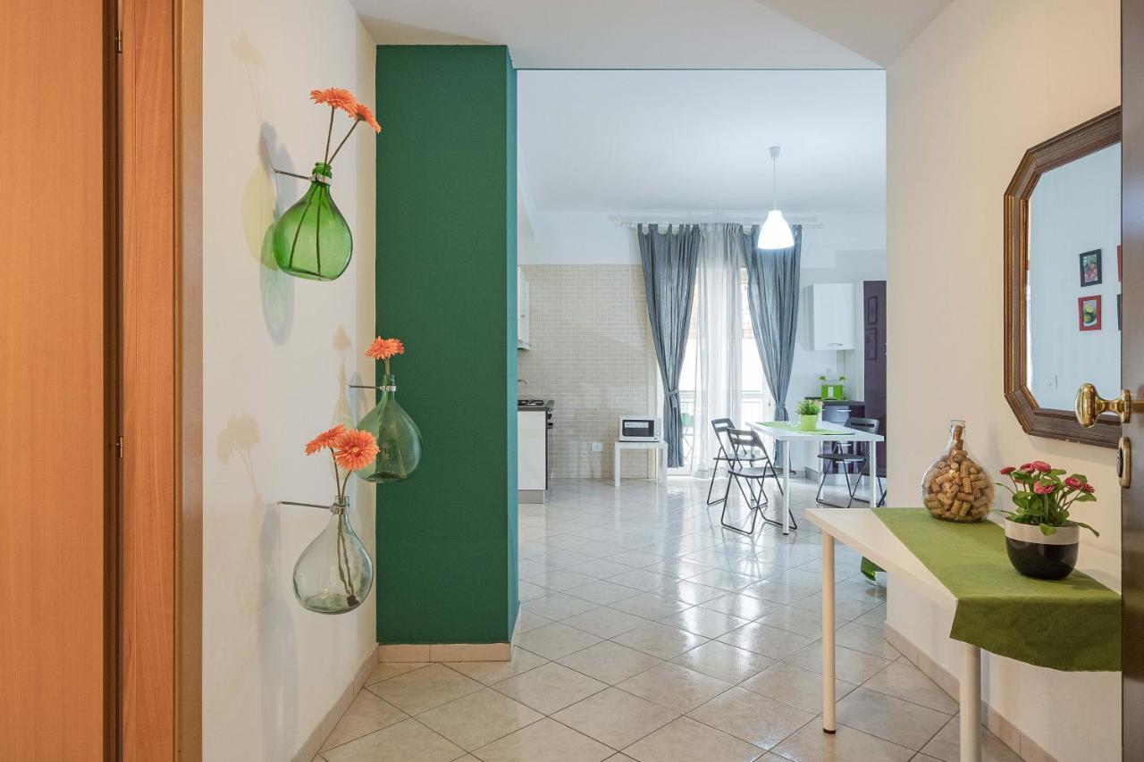 Green Apartment Bari Bagian luar foto