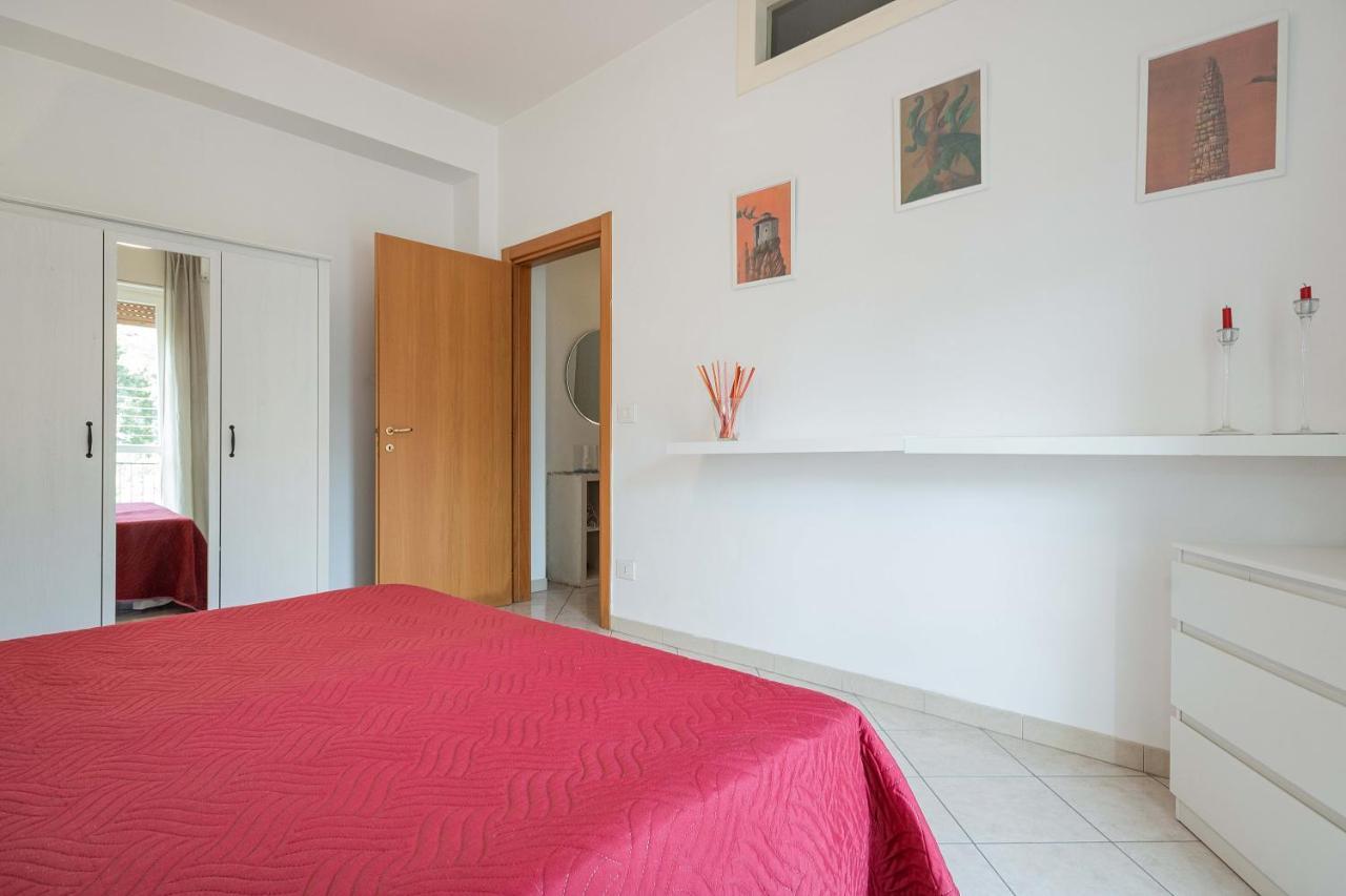 Green Apartment Bari Bagian luar foto
