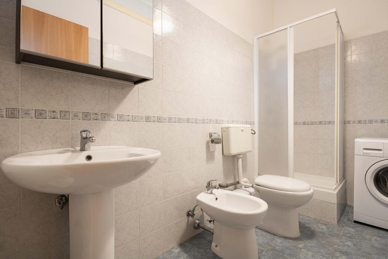 Green Apartment Bari Bagian luar foto